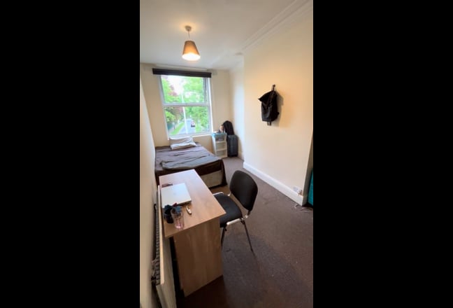 Room available for rent- Tenancy takeover  Main Photo