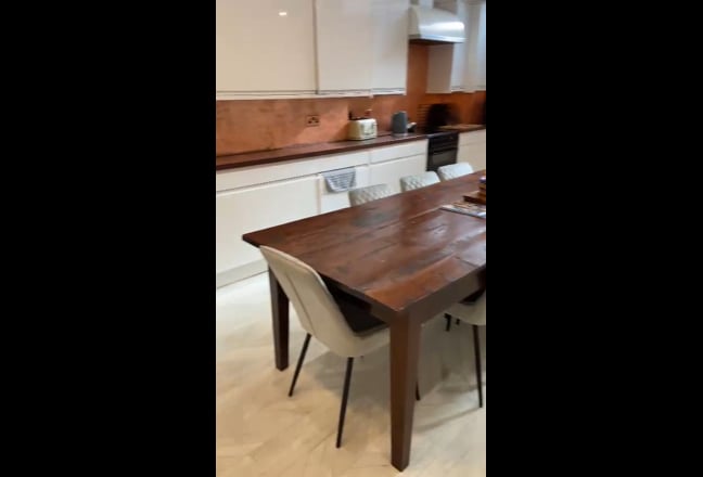 Single Bedroom in Beckenham BR3 💎Bills Incl.💎 Main Photo
