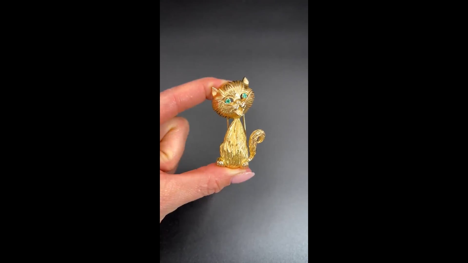 Broche Vintage Chat Sur Branche - Métal Doré Mat Et Brillant - Occasion, Réf. Y150