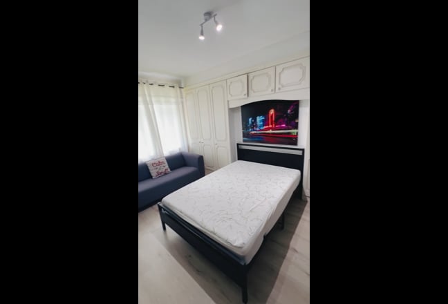 Big Size Bedroom on Zone 3 Main Photo