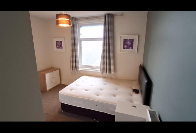 Double ensuite to rent-friendly central houseshare Main Photo