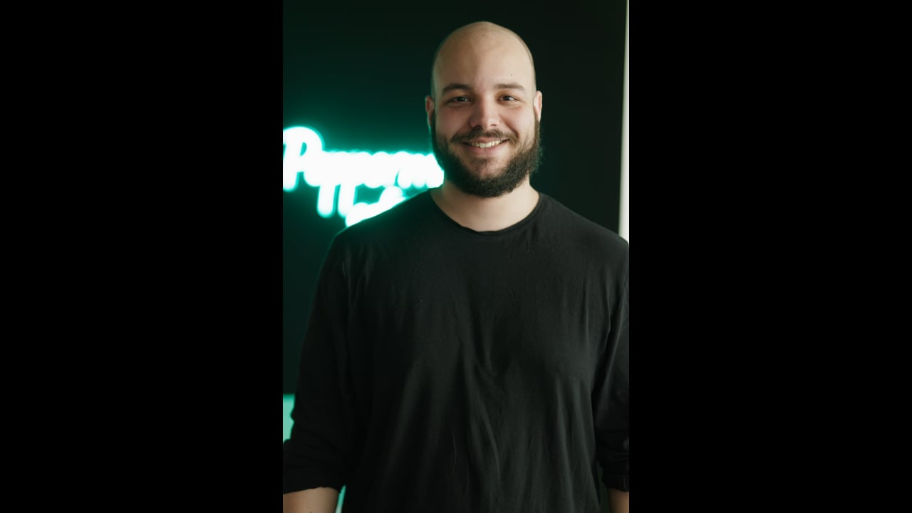 
        
          Robin Hendrych
        

        
          –
        

        
          Creative Director
        
        