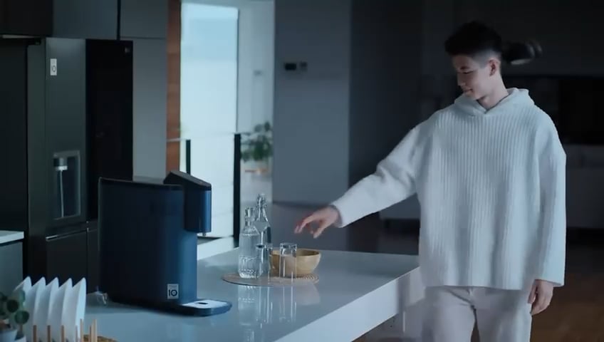 https://i.vimeocdn.com/video/2012946204-fa0ac4d33cdcf83bea2259e8d3a73d6946047fcee280170e0fae9ace363ef7b8-d