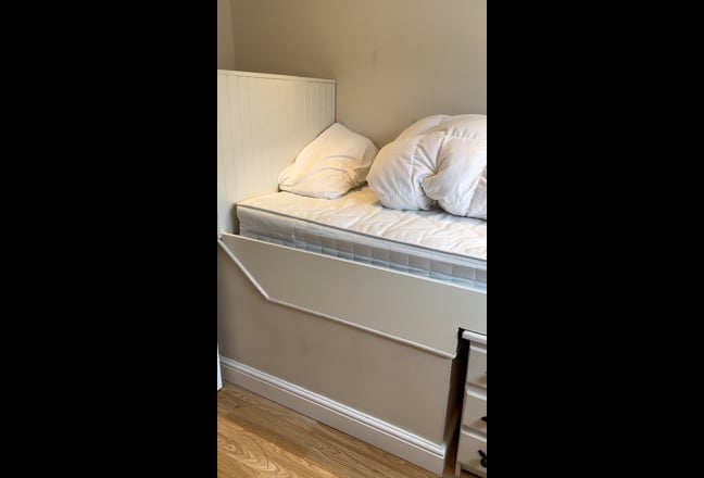 Lovely Single Room and Double Room ensuite in RM15 Main Photo