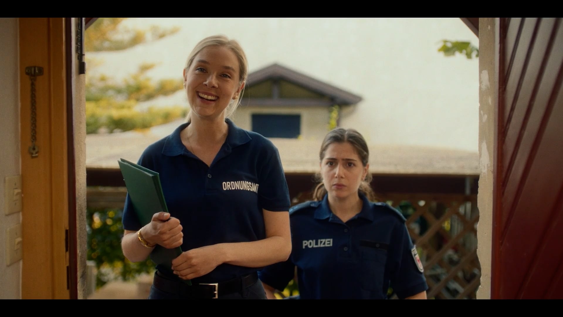 Anna Herrmann DOPPELHAUSHÄLFTE