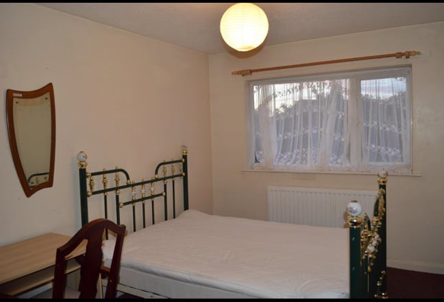 Double room available – Colchester CO4 3YS Main Photo