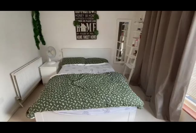  Room for Female Prof.  5 min Hosp 10 min Station Main Photo
