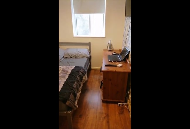 A single room Main Photo