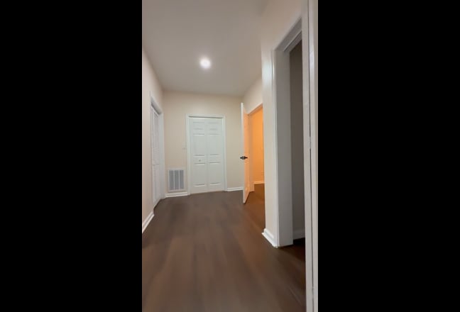 🏡 Stunning 2 Bed / 2 Bath   Main Photo