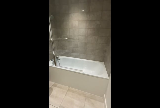 Modern 1  bedroom apartment  Main Photo