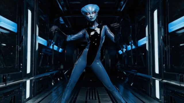 踊るエイリアン