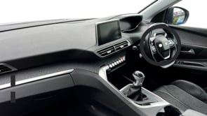 PEUGEOT 3008 2018 (68)