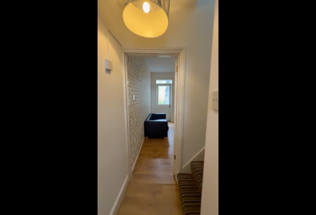 Gosbrook Road - Close to Town Centre! New Listing Main Photo