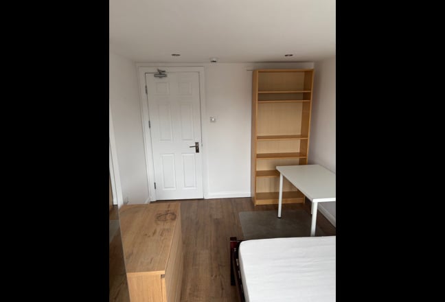 Lovely rooms in Stoke Newington  Main Photo