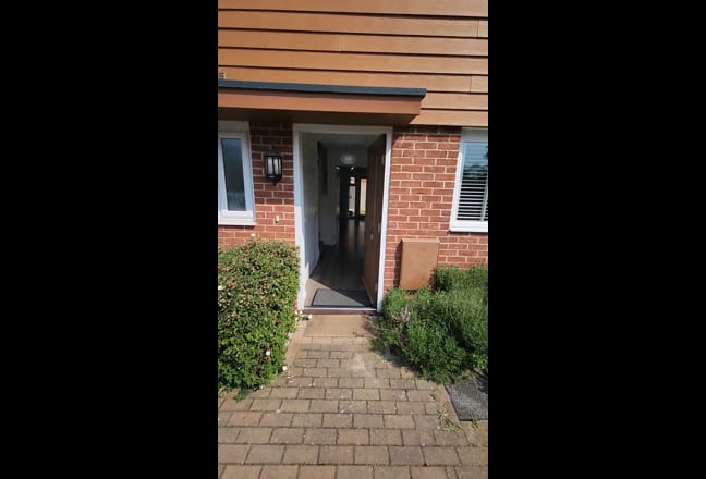 Modern 3-Bedroom Semi-Detached Home to Rent – DA1  Main Photo