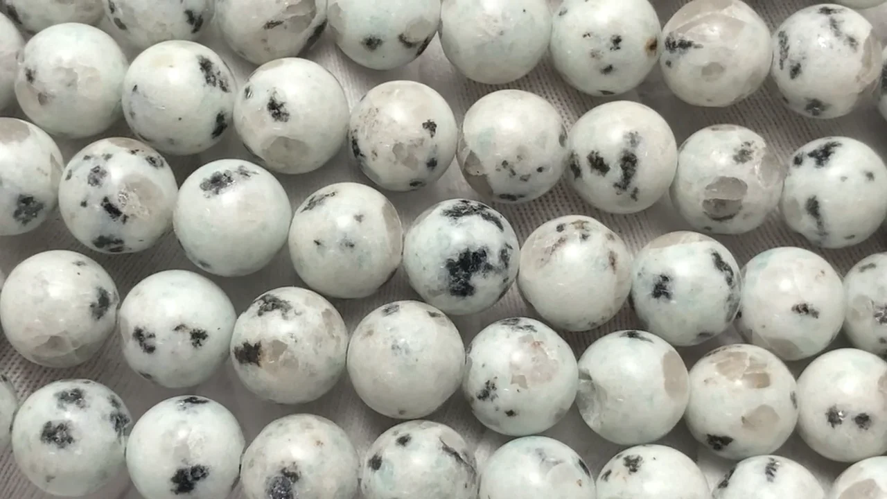 セサミジャスパー ラウンド8mm 1連（約36cm）｜天然石ビーズの卸問屋