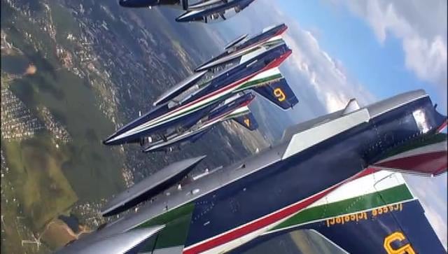 Frecce Tricolori Super Rolling in the sky