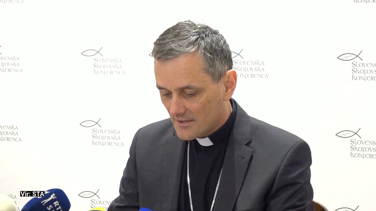 Obisk novega papeža v Sloveniji? To pravi škof Andrej Saje.