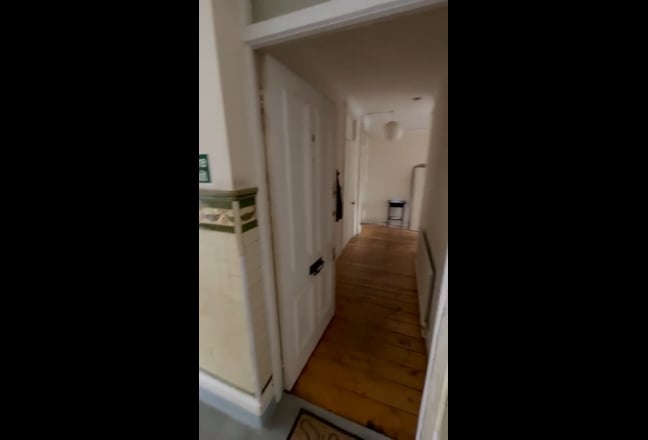 Beautiful double room to rent in Kensington Main Photo