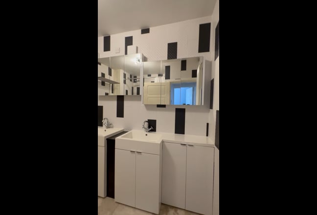Bright Sunny Double rooms with fitted wardrobes Main Photo