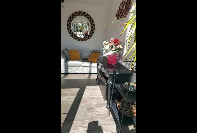 Stunning, light airy ground floor dble, view Main Photo