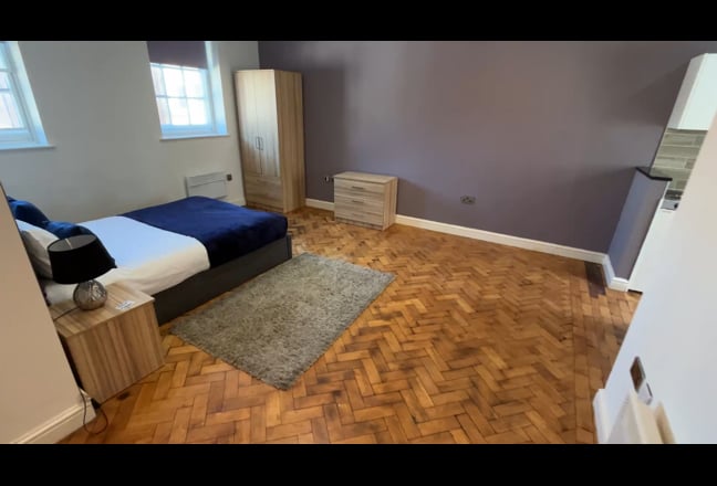 Studios With Parking in Retford Town Centre Main Photo