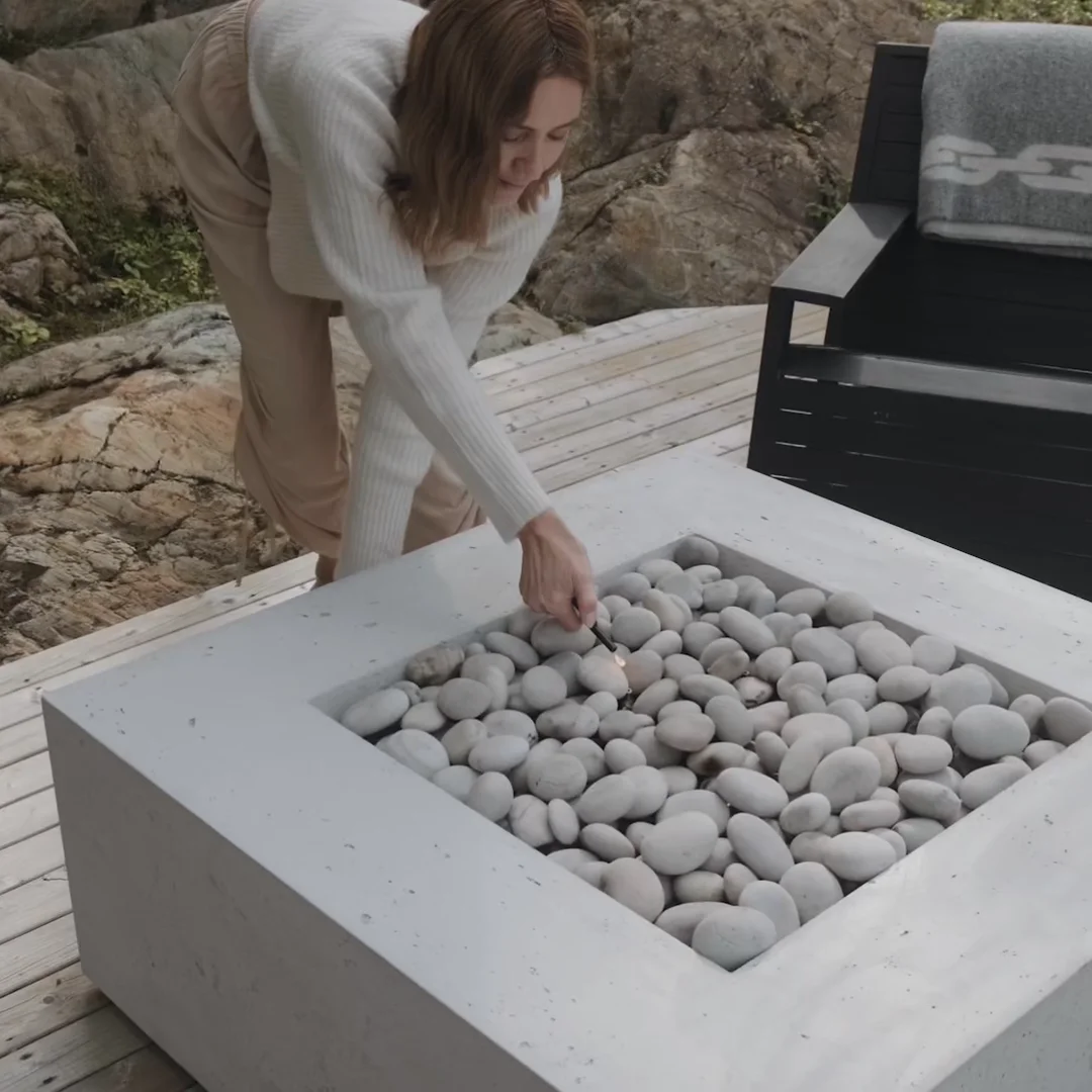 Avera, Fire Pit Table, Gas or Propane | Jardin de Ville