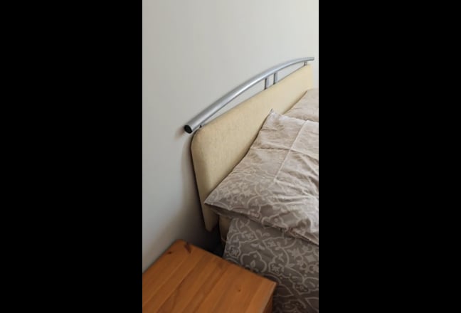 1 room available Main Photo
