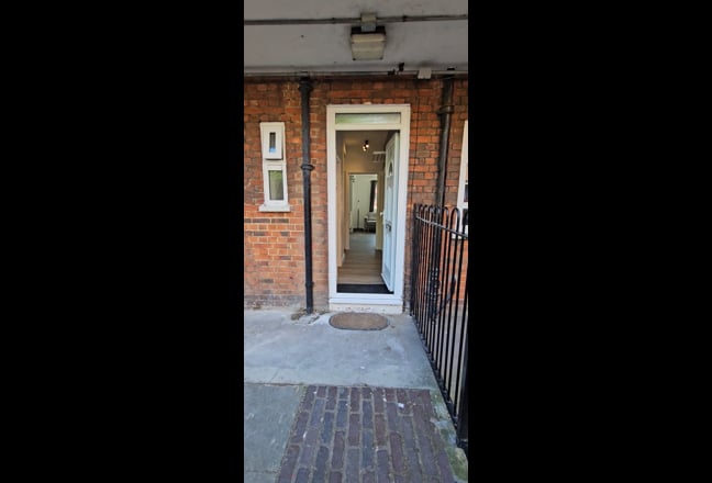 Lovely 4 bd flat nr Old St tube & Hoxton.   Main Photo