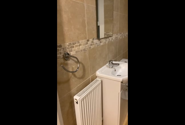 Beautiful double room in heart of South Wimbledon  Main Photo