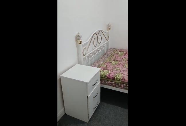 Photo 1: undefined