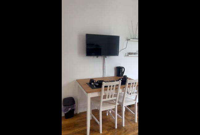 Photo 1: undefined