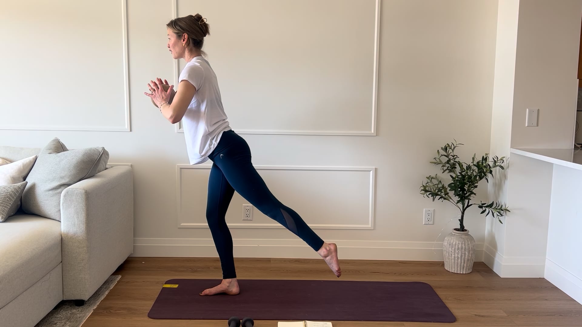 22 Minute Energizing Pilates
