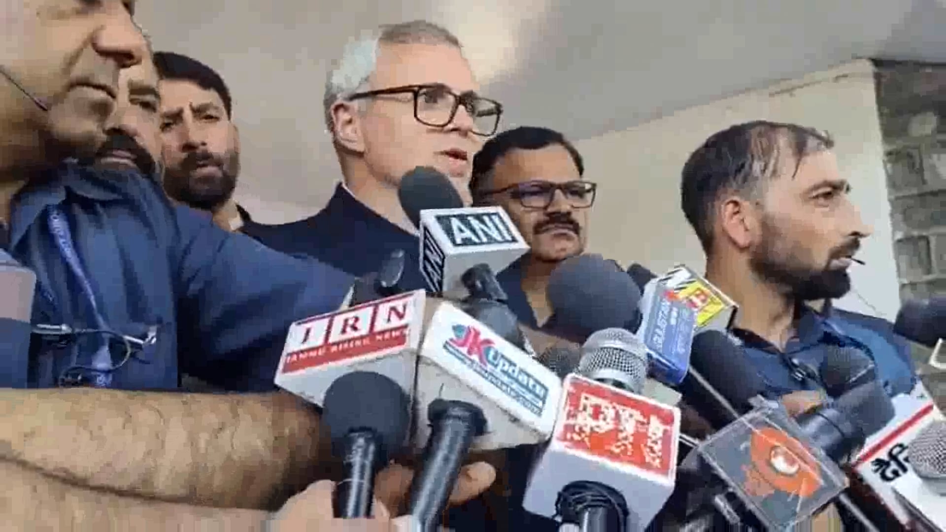 पाकिस्तानी गोलाबारी में सभी समुदाय निशाना बने: जम्मू-कश्मीर के सीएम उमर अब्दुल्ला#war