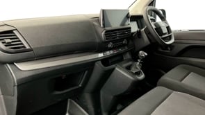 VAUXHALL VIVARO 2024 (74)