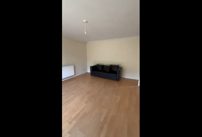 🏡 2 Lovely Rooms Available to Rent in Basildon 🏡 Main Photo
