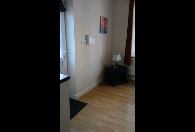 A 1 bed annex to let in leafy Bramhall   Main Photo