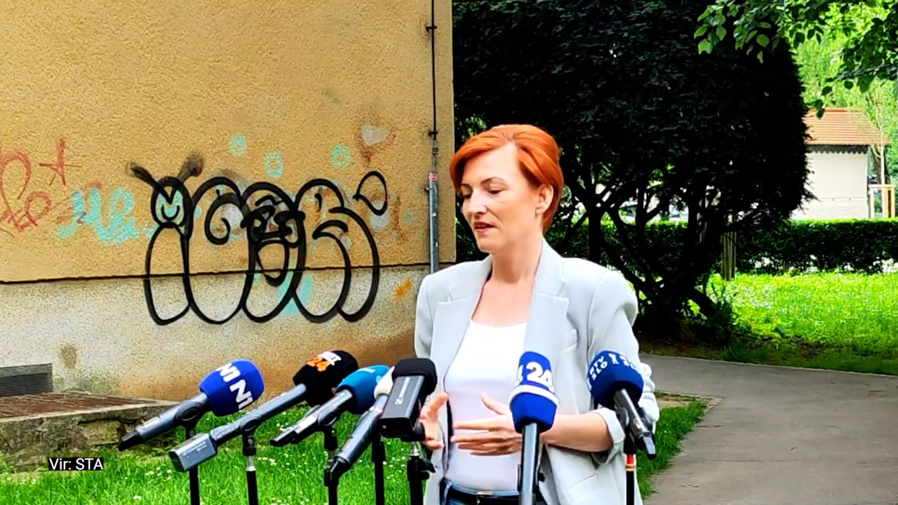 Po referendumu razpoke na desnici? SDS ni bila seznanjena z interpelacijo