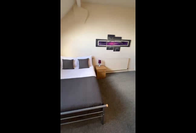 Fully furnished Room To Let in Mansfield Main Photo