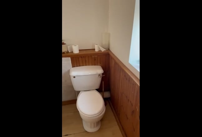 En-suit room+inc all bills@ sidcup available Now Main Photo