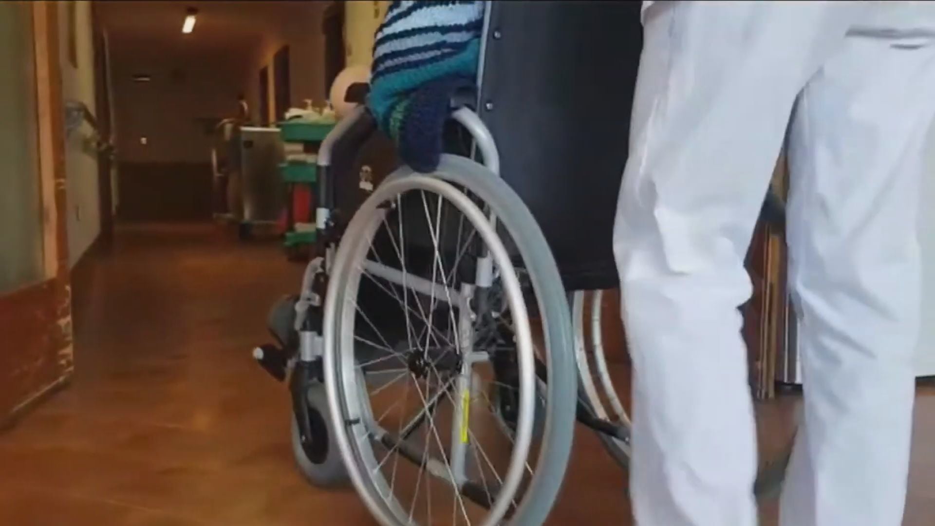 Un contributo dagli over65 per gli anziani non autosufficienti