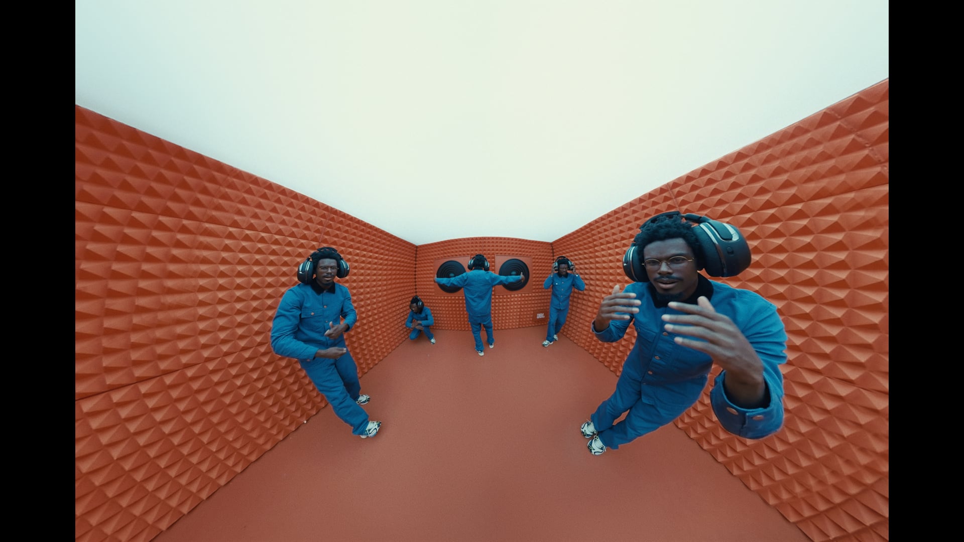 JBL Makes Earbuds for Everyone, DIRECTOR'S CUT