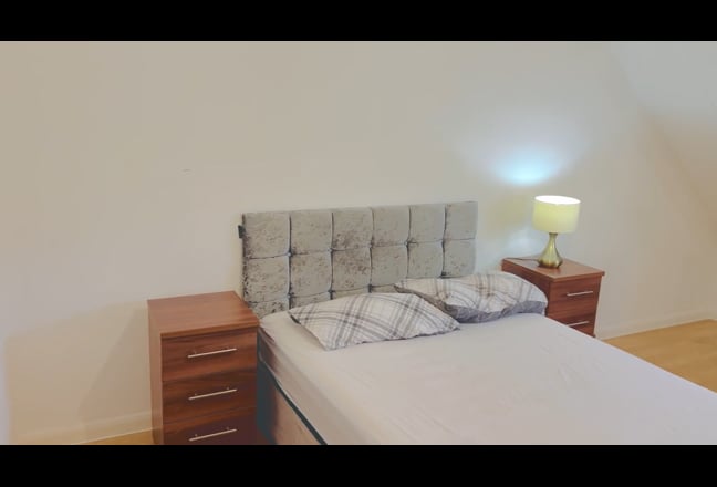 King Size Bedroom Greenhithe /Bluewater Main Photo