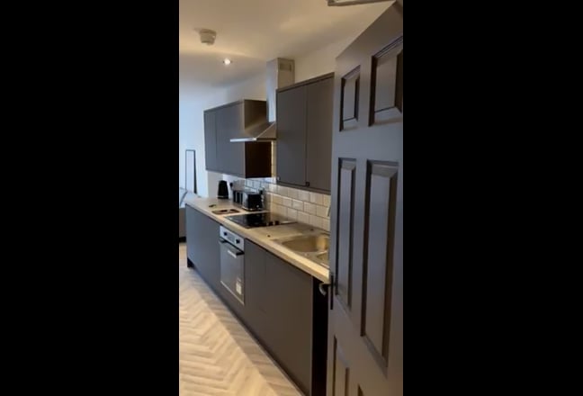 Modern En-suite HMO Main Photo