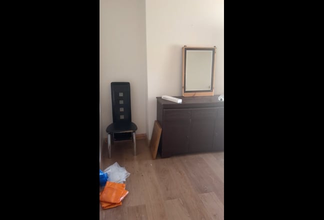 Double Room Available now Main Photo