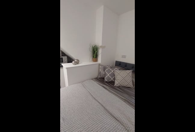 Brand New Studio Room In Stanground Main Photo