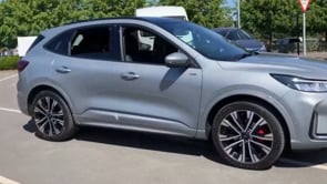 FORD KUGA 2024 (74)