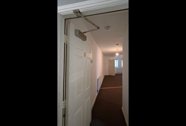 Carlton - 2 Bed Flat Main Photo