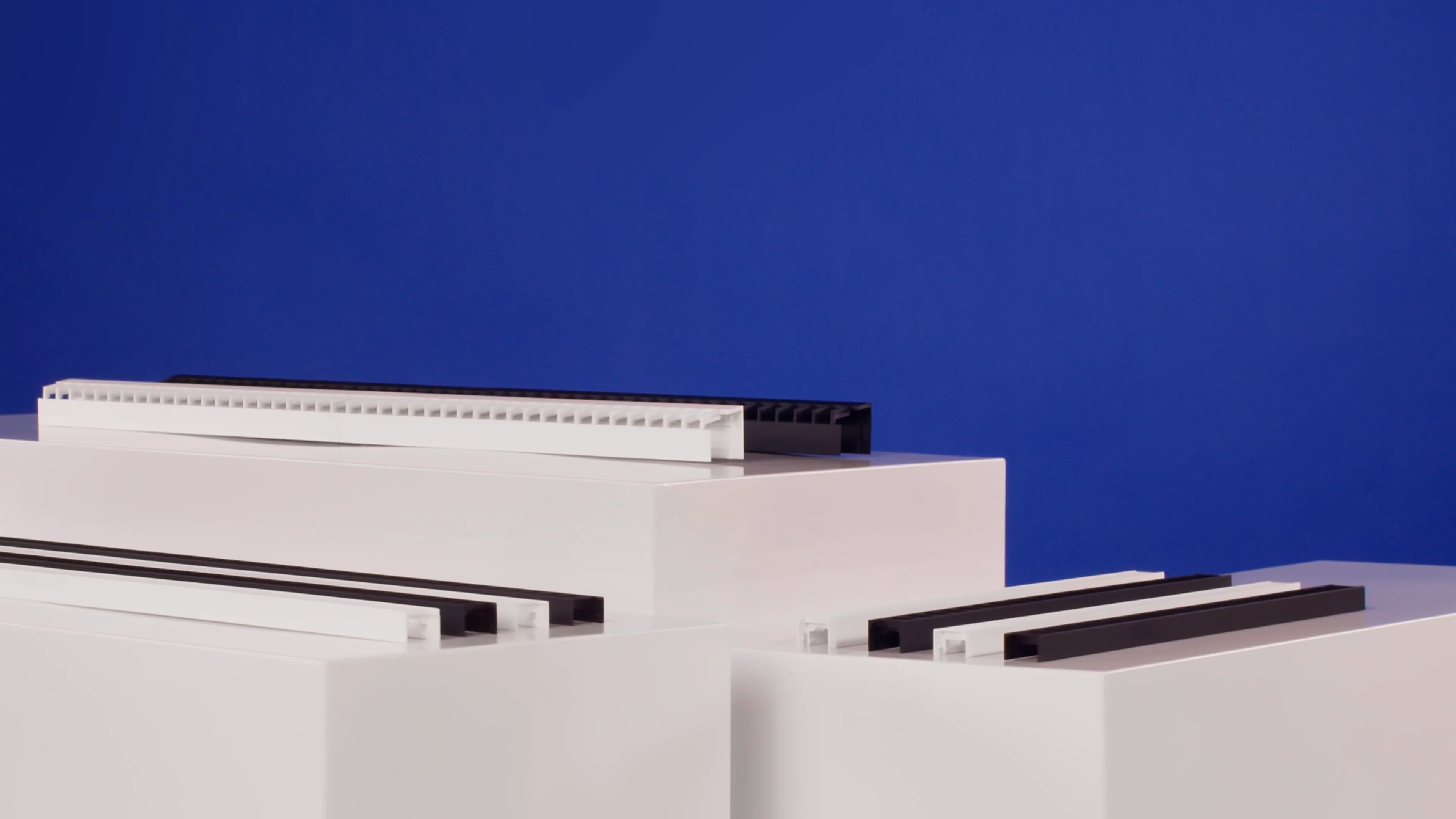 ESSENTIALS LALO-FLAT (01) | Four Lens Options | QTL
