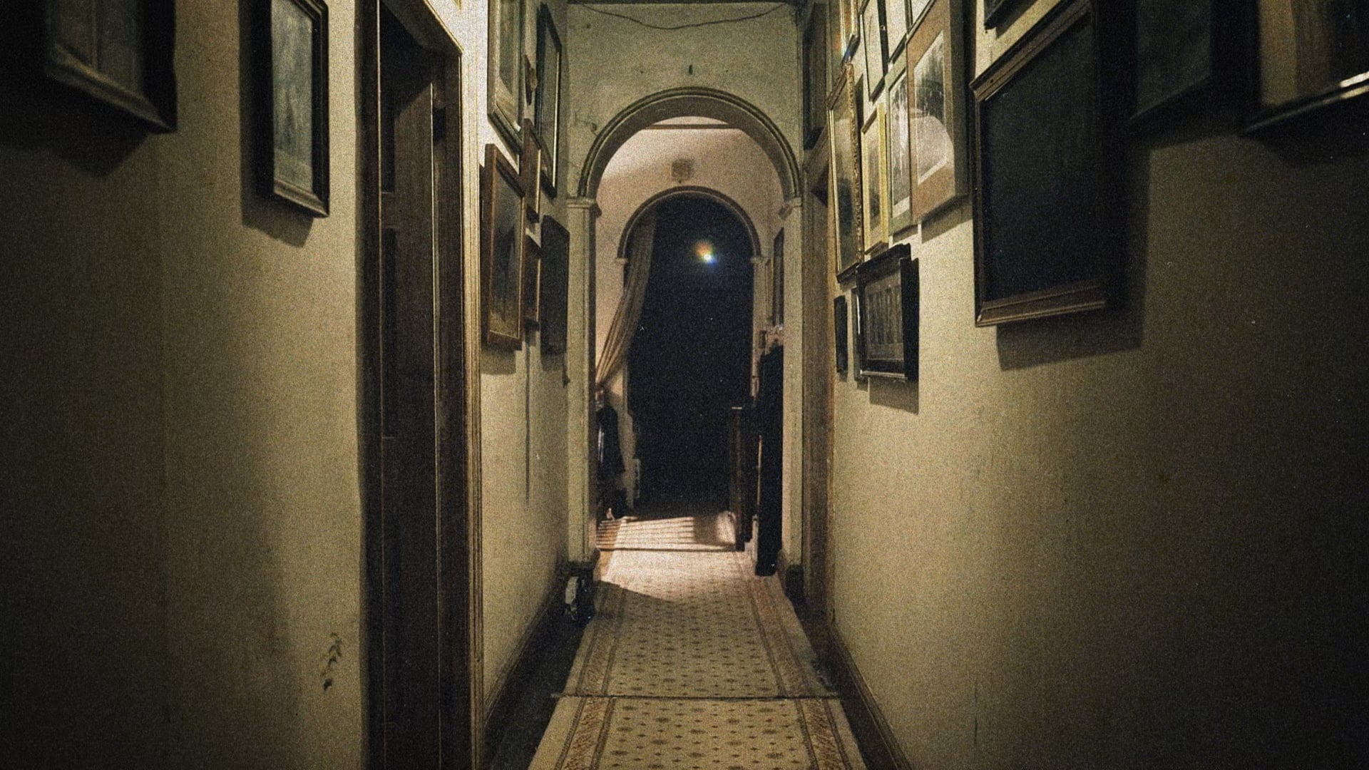 Flyte - I'm Not There [Visualiser]